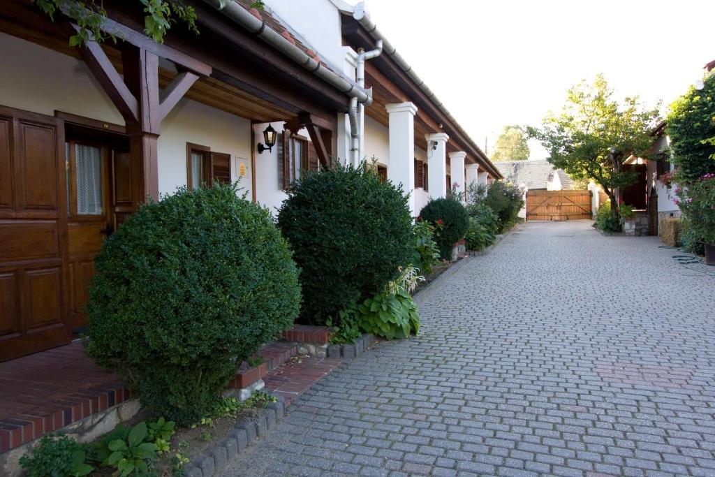 Fogado Az Oreg Preshez Hotel Mor Bagian luar foto